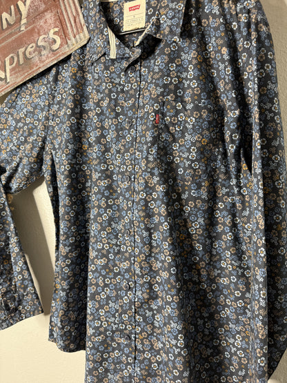 Levi’s Button-Up Shirt
